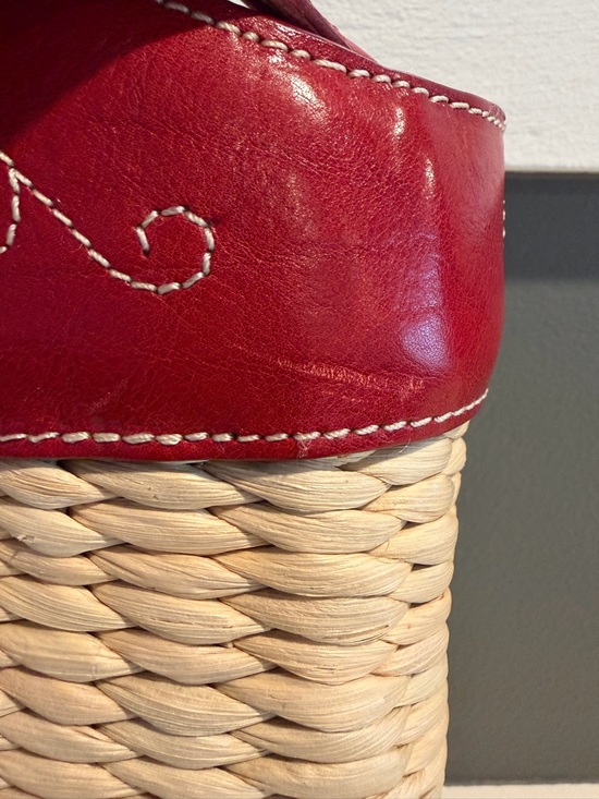 Brighton Woven Straw Tote Purse Red Leather Heart Handle opt. shoulder strap - Picture 4 of 16